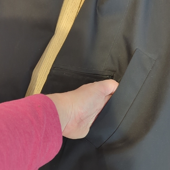 Jones New York Black Trench Coat with Long Sleeves and Relaxed Fit - Picture 9 of 16